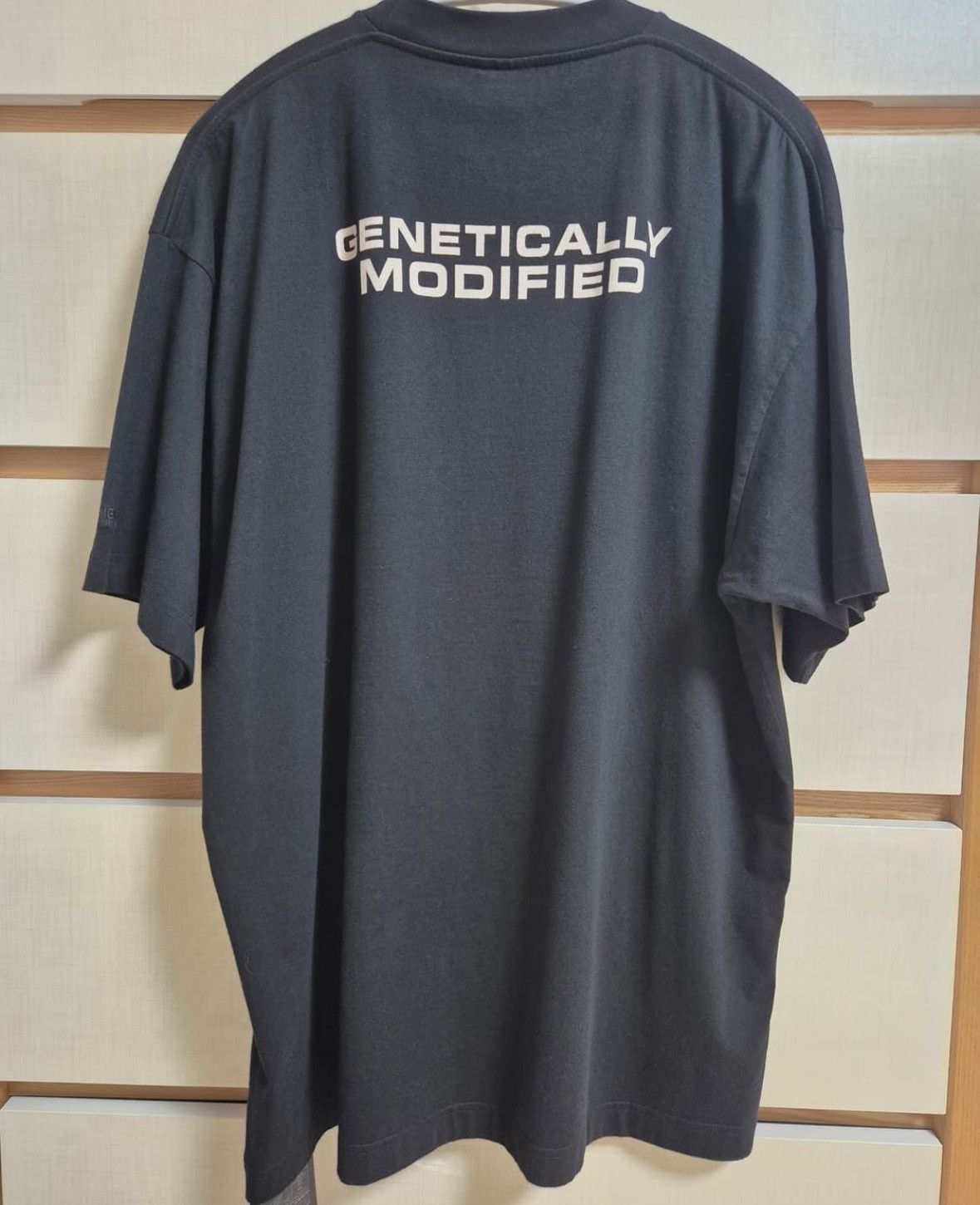 トップス 18ss vetements genetically modified tee VETEMENTS Genetically Modified Cotton T-shirt | italist
