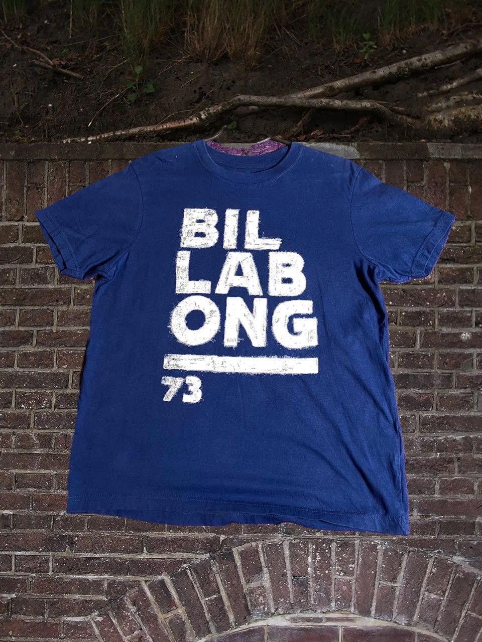 Billabong Vintage Billabong Big Graphic Logo Distressed 90’s tee Size US M / EU 48-50 / 2 - 1 Thumbnail