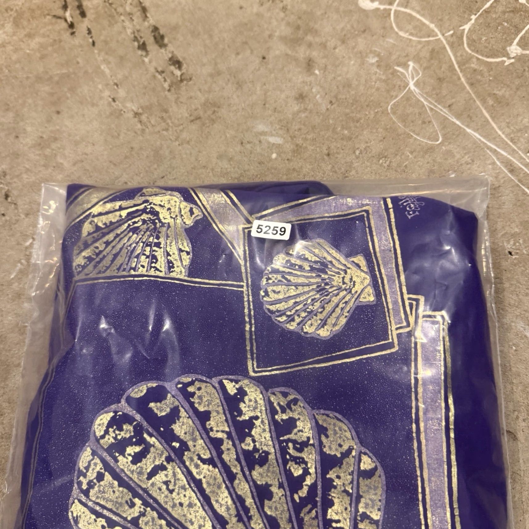 Hanes VINTAGE Seashell Nature Graphic Shirt Mens XL Hanes Purple Hanes Purple Seashell Nature Graphic Shirt XL Mens Vintage 90s Size US XL / EU 56 / 4 - 8 Thumbnail