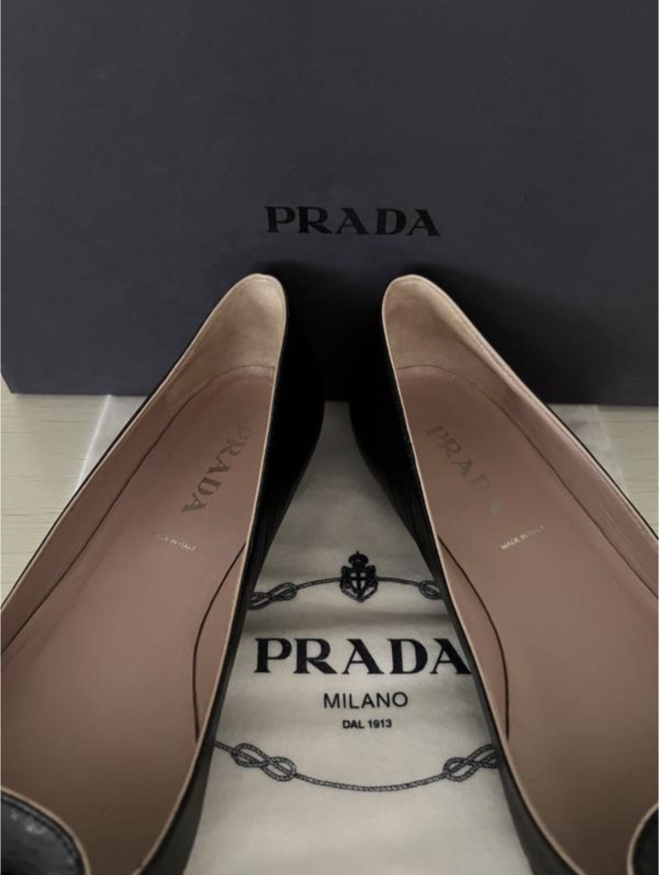 Prada *sz37* PRADA FW2002 Buckle Leather Flats Shoes Vintage Black Size US 7 / IT 37 - 5 Thumbnail
