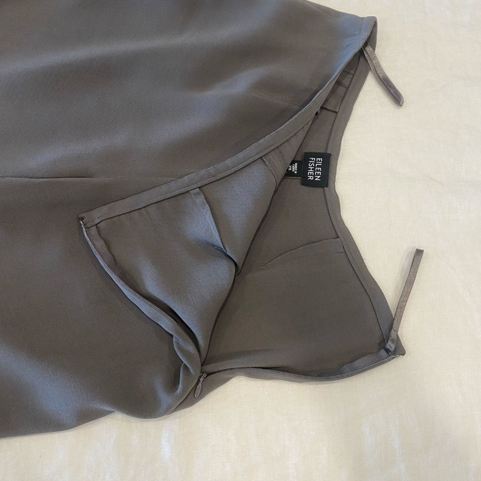 Eileen Fisher Eileen Fischer Side Zip Silk Straight Leg Pants - XS Size 24" / US 00 / IT 34 - 3 Thumbnail