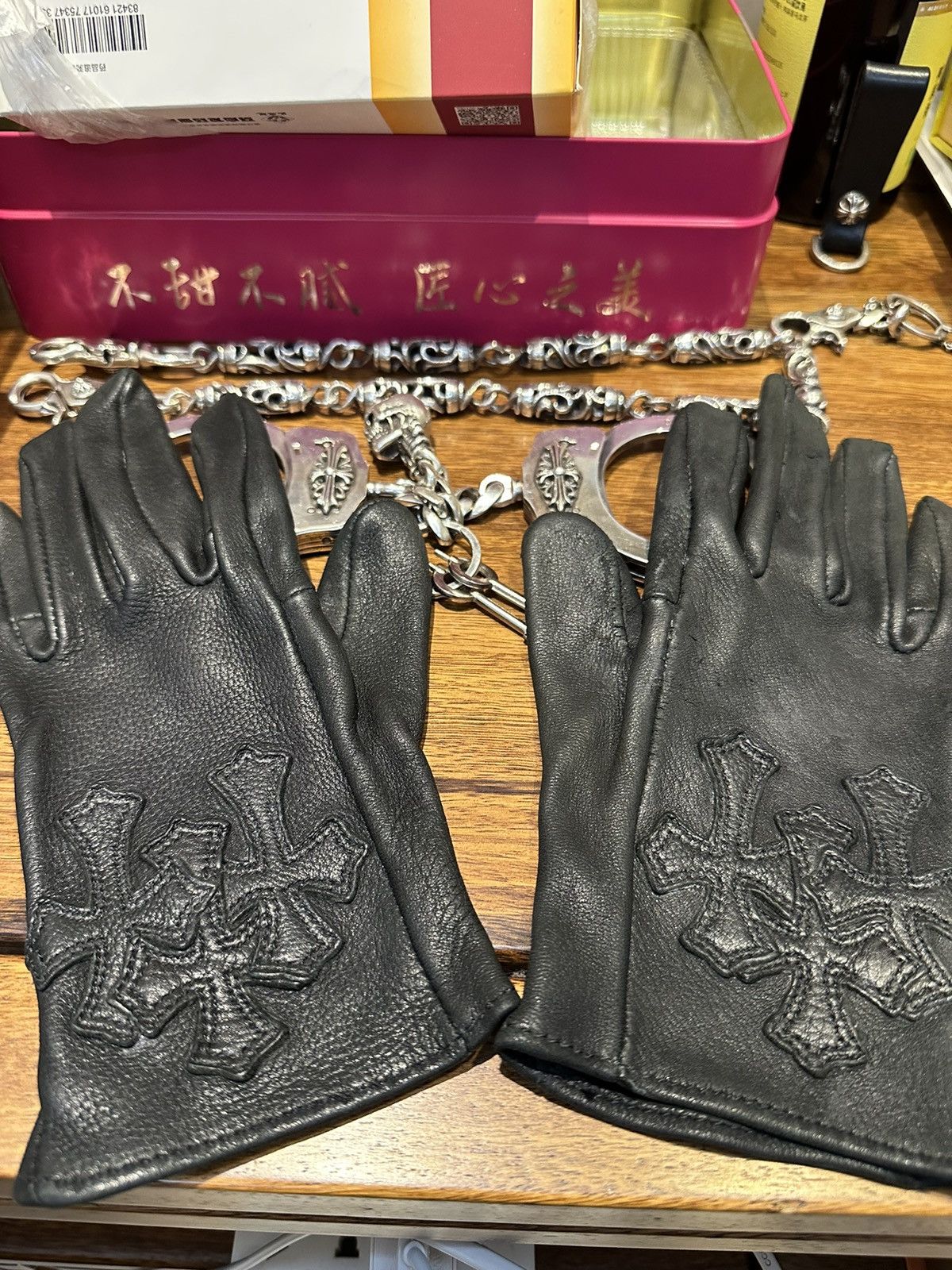 image of Chrome Hearts Gloves in Black, Men's