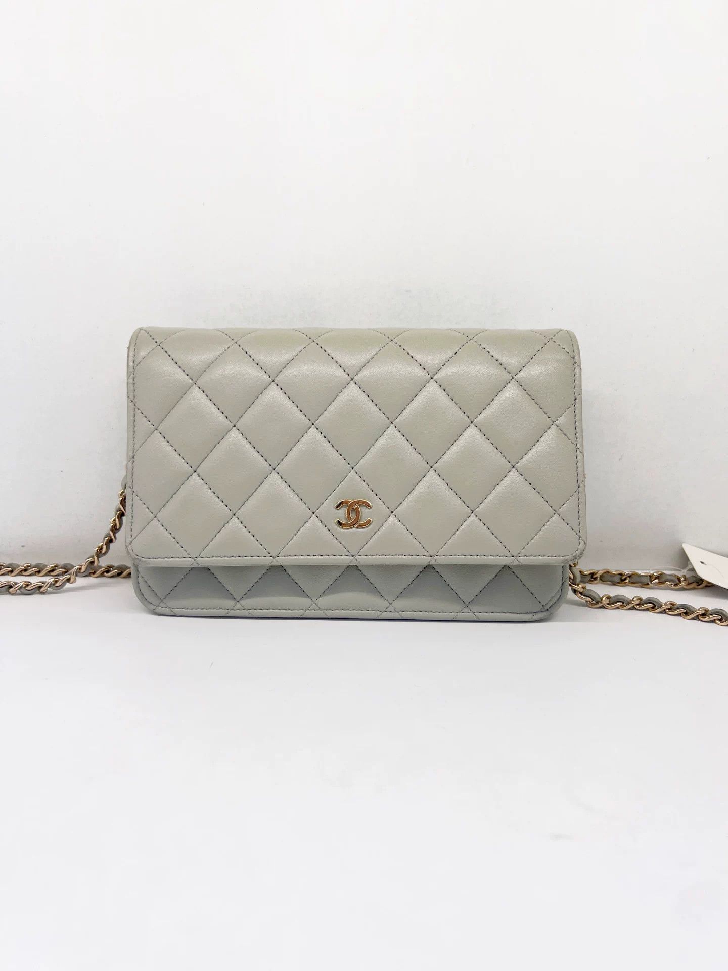 Chanel Pre-loved Bag Very good condition Size ONE SIZE - 1 Thumbnail