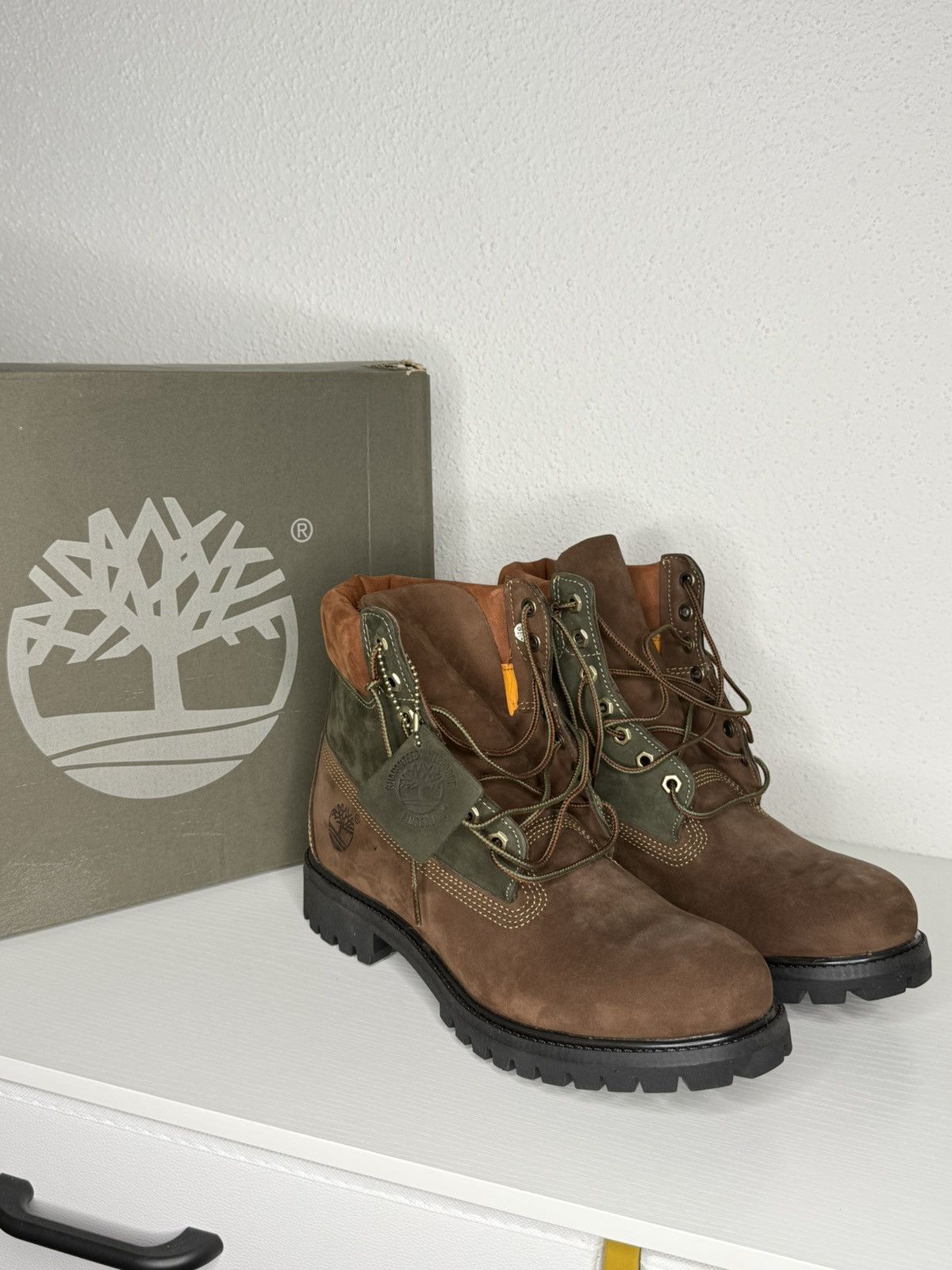 Timberland Timberland 6-Inch Premium boots Size US 9 / EU 42 - 1 Thumbnail