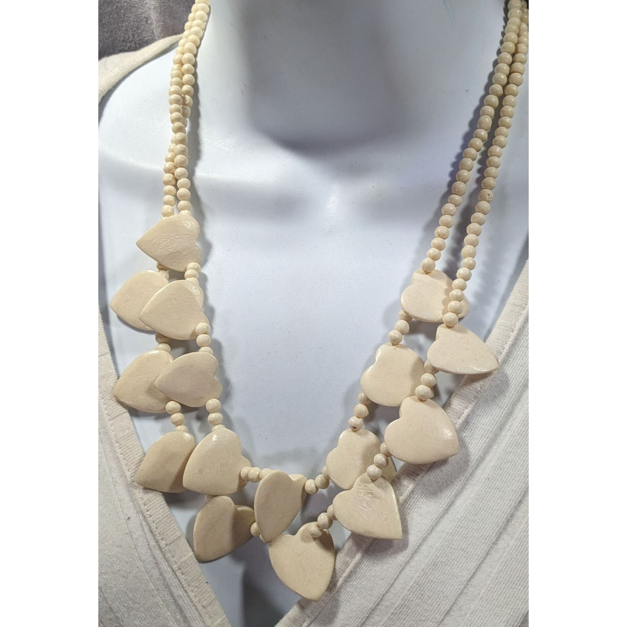 Other Vintage Hand Carved Heart Cow Bone Beaded Necklace Size ONE SIZE - 3 Thumbnail