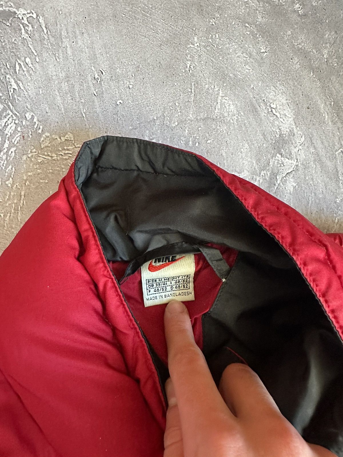Nike Nike 90s big swoosh puffer down jacket vintage Size US M / EU 48-50 / 2 - 10 Thumbnail