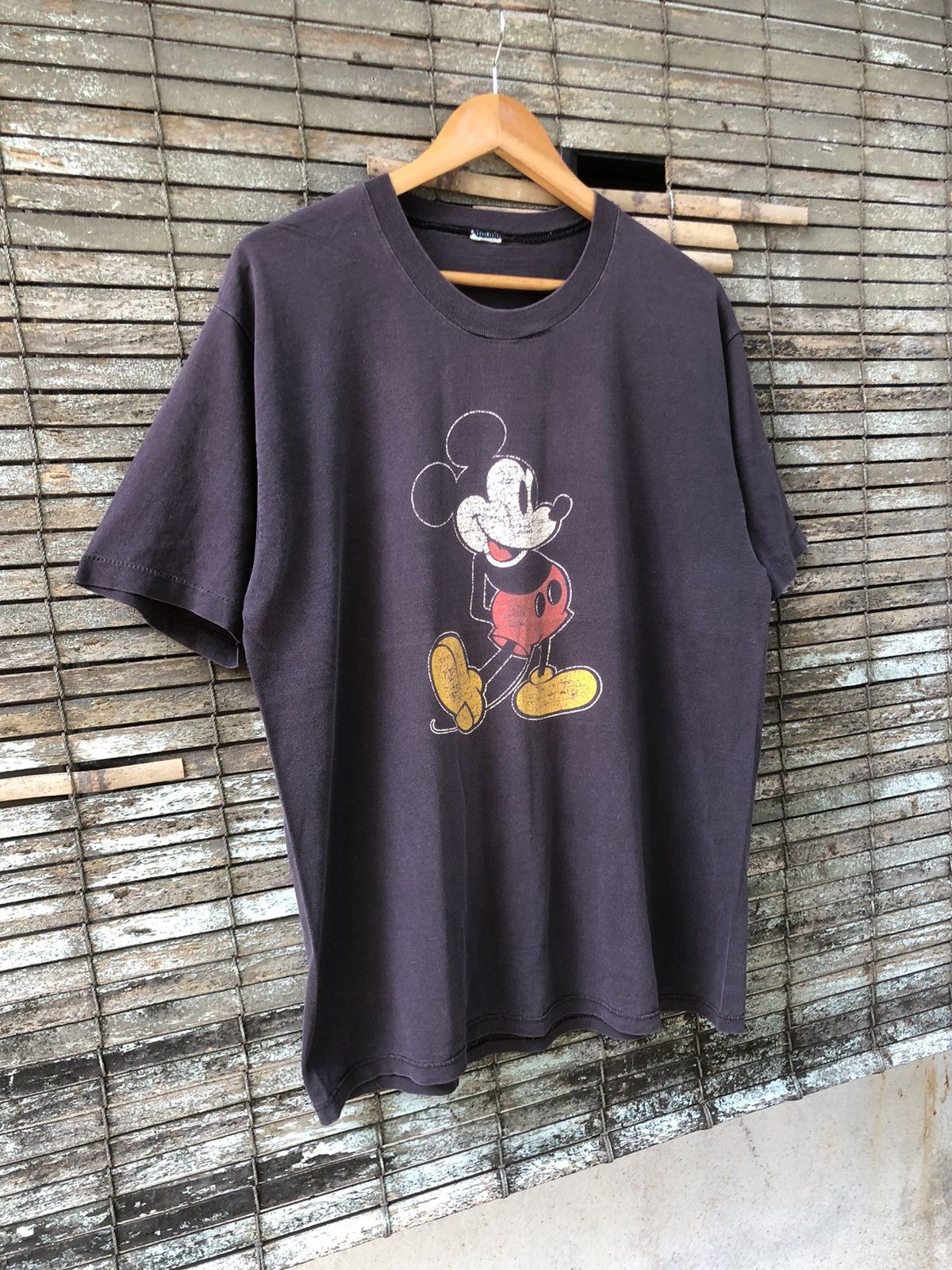 Japanese Brand 🔥Crazy Sunfaded🔥Vintage 90s Mickey Mouse Tshirts Size US L / EU 52-54 / 3 - 4 Thumbnail