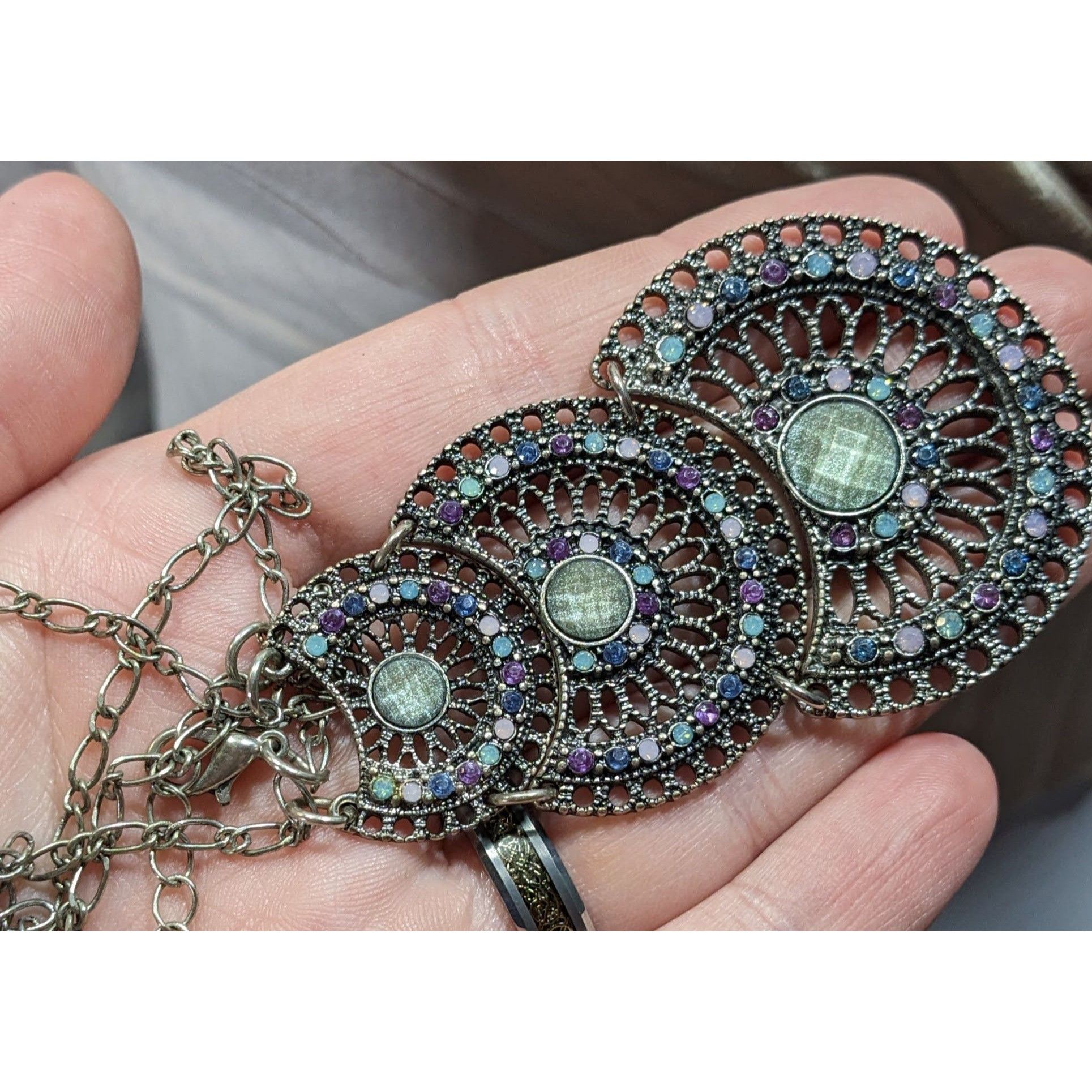 Other Bohemian Pastel Articulated Layered Medallion Pendant Neckla Size ONE SIZE - 3 Thumbnail