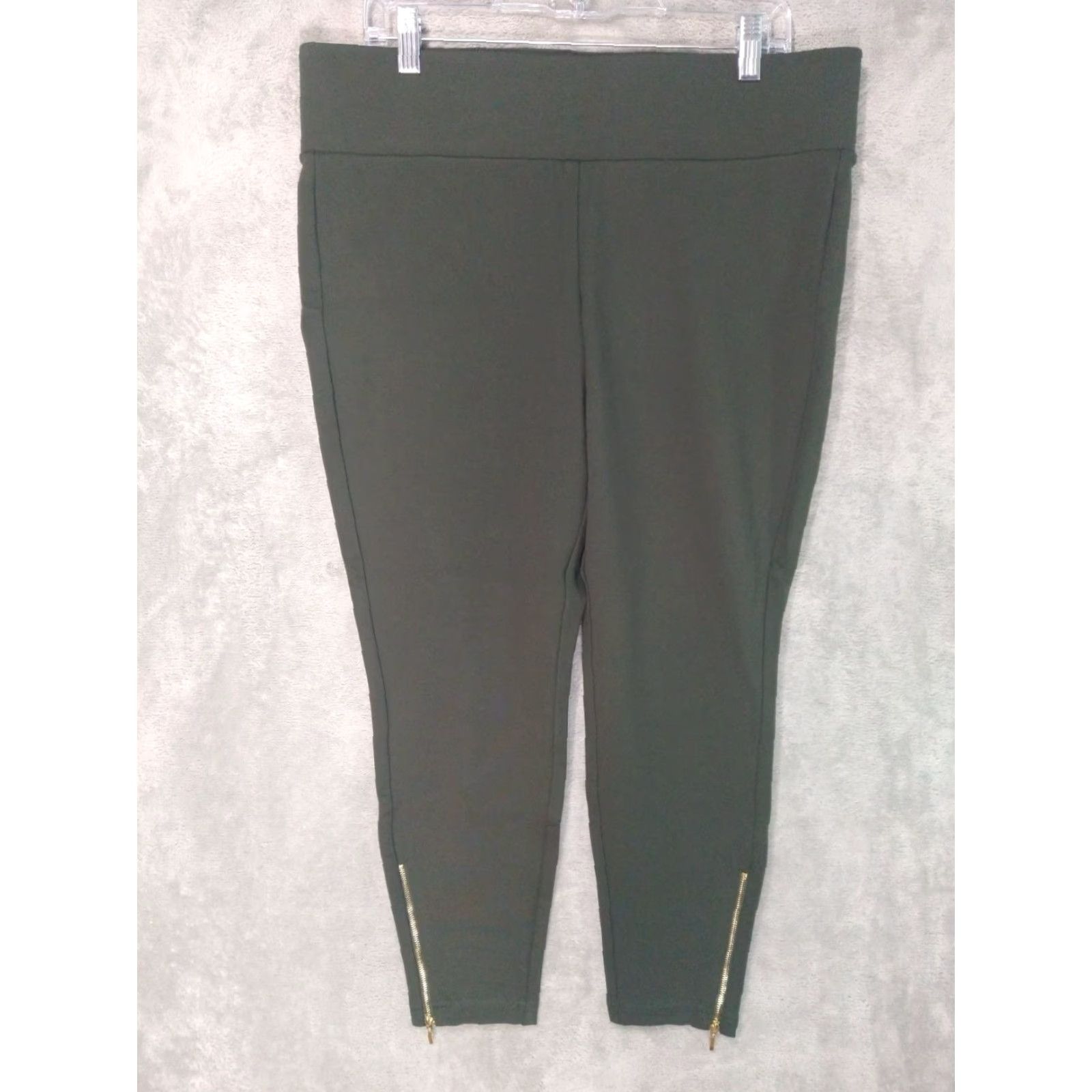 Torrid Torrid Green Pixie Pull On Pants Womens 1R High Rise Tapered Leg Luxe Ponte Pants Casual Size 40" / US 18 - 2 Thumbnail