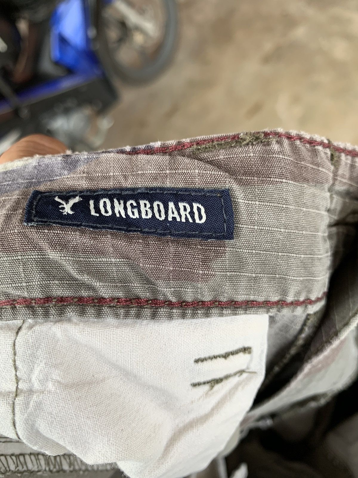 American Eagle Outfitters 🔊 American Eagle Longboard Camo Cargo Short Pants Size US 33 - 10 Thumbnail