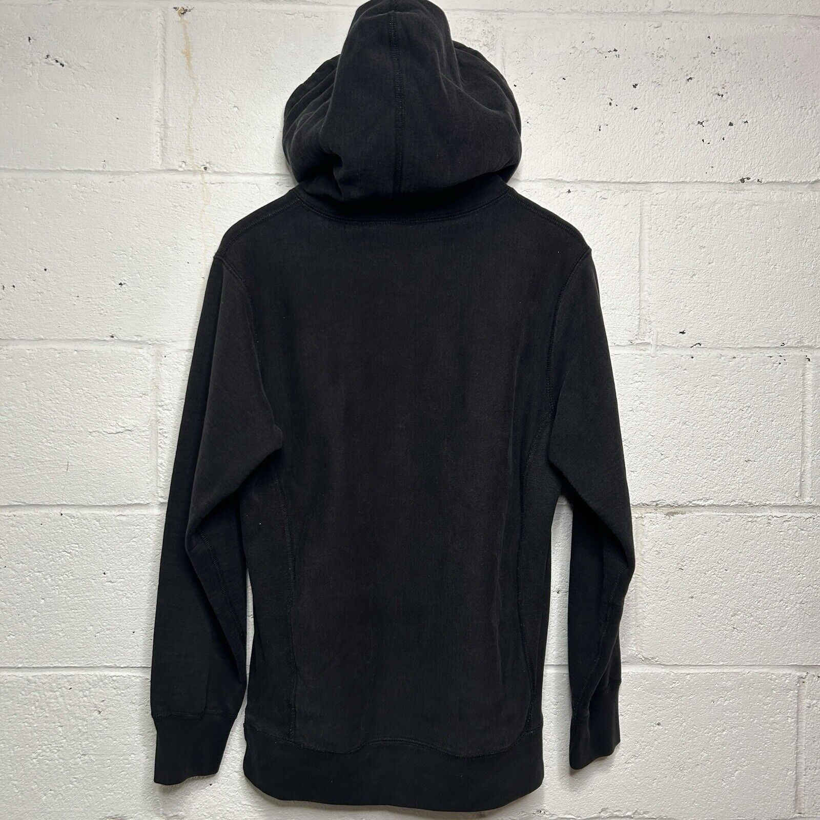 Supreme Supreme Tonal Embroidered Logo Hoodie "Black" FW15 Size US M / EU 48-50 / 2 - 2 Thumbnail