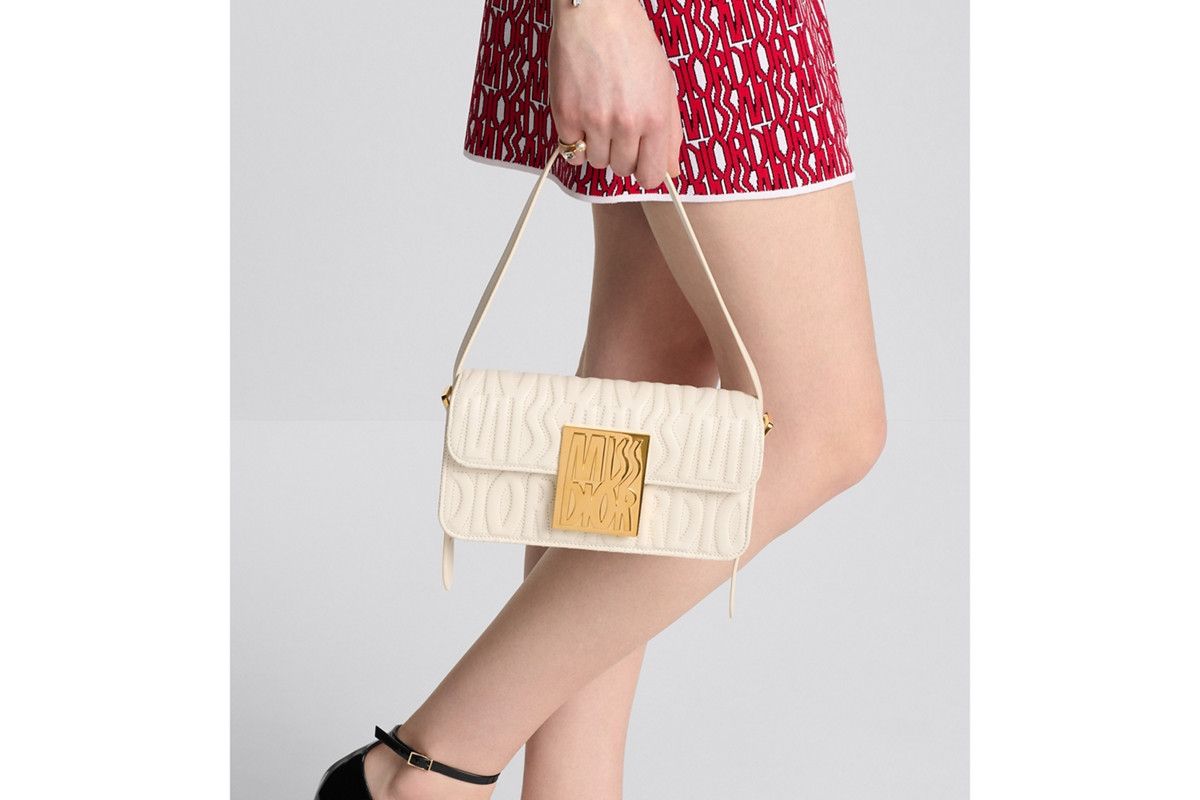 Dior o1bcso1str0226 Size:OS/Miss Dior Flap Bag in White Size ONE SIZE - 7 Thumbnail