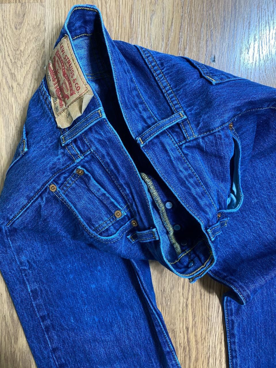 Levi's VINTAGE LEVIS 501 DISTRESS BLUE WASH JEANS Size US 30 / EU 46 - 8 Thumbnail