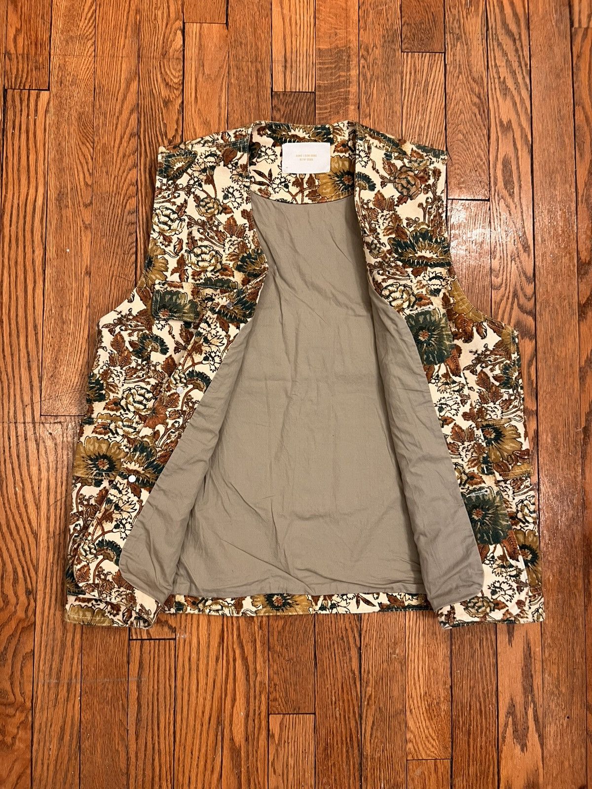 Aime Leon Dore Men's SS22 Floral Field Vest