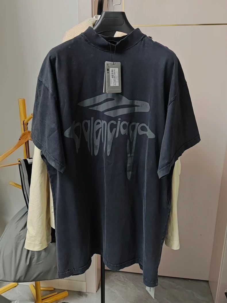 Balenciaga Balenciaga Liquified Short Sleeve T-Shirt Size US M / EU 48-50 / 2 - 1 Thumbnail