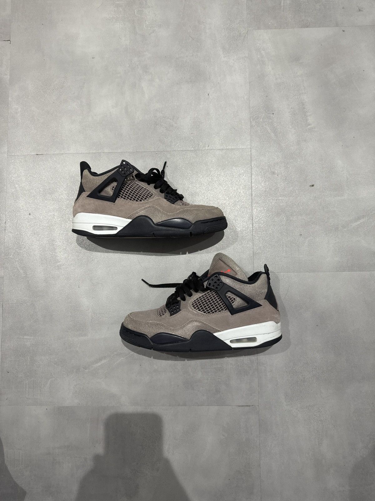 Jordan Brand × Nike Jordan 4 Taupe Haze Size US 9 / EU 42 - 2 Thumbnail
