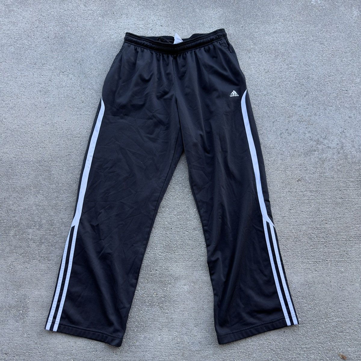 Adidas Adidas pants Size US 32 / EU 48 - 1 Thumbnail