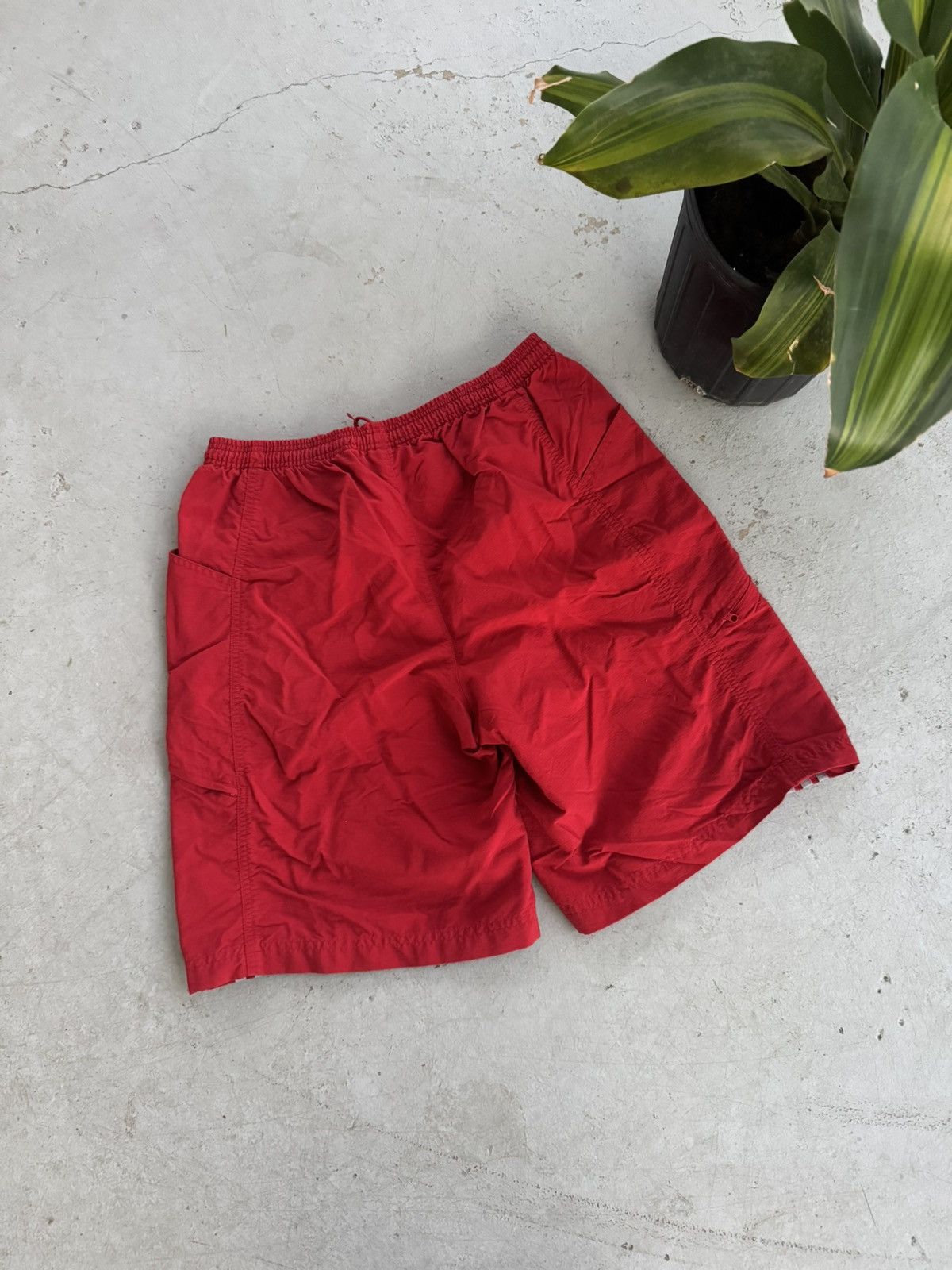 Adidas Vintage Adidas Red Essential Track Shorts Size US 30 / EU 46 - 5 Thumbnail