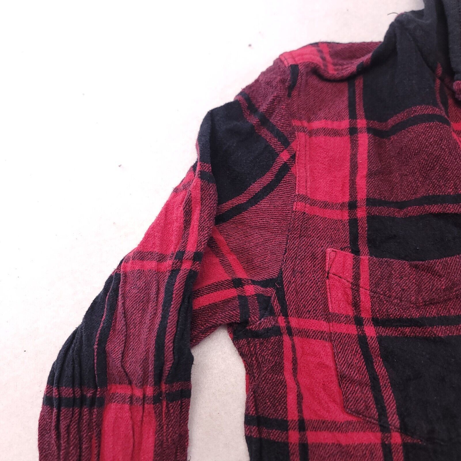 Modern Amusement Modern Amusement Casual Button Hoodie Mens Size S Red Plaid Size US S / EU 44-46 / 1 - 4 Thumbnail