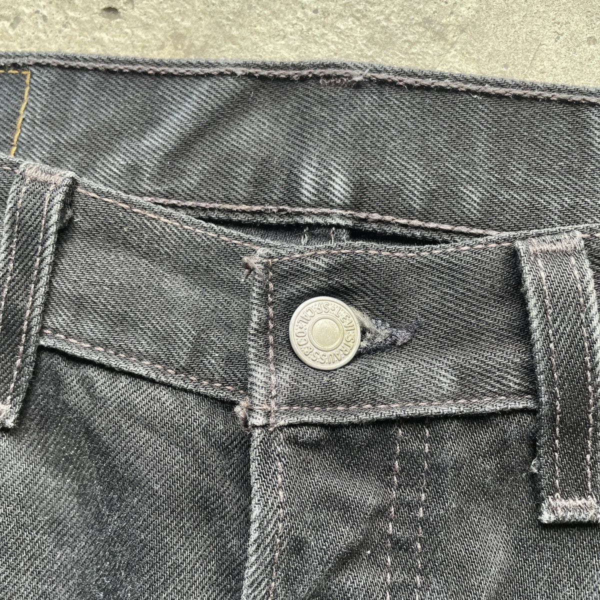 Levi's Vintage Clothing Vintage Levi’s 501 Black Faded Fly Button Denim Jeans Pants Size US 29 - 6 Thumbnail