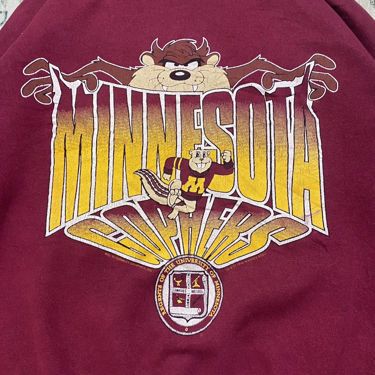 Vintage Vintage Warner Bros x Minnesota Gophers Sweatshirt Size US L / EU 52-54 / 3 - 6 Thumbnail