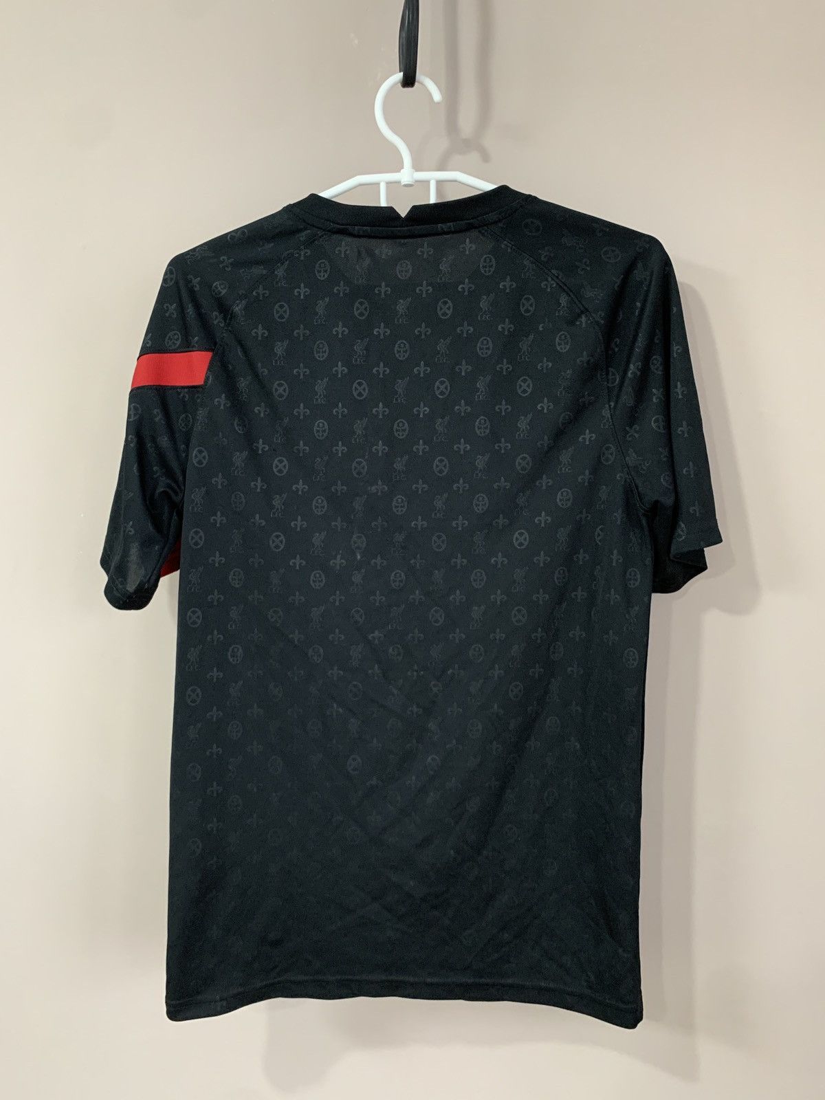 Nike Liverpool FC black Nike training jersey soccer football Size US S / EU 44-46 / 1 - 2 Thumbnail