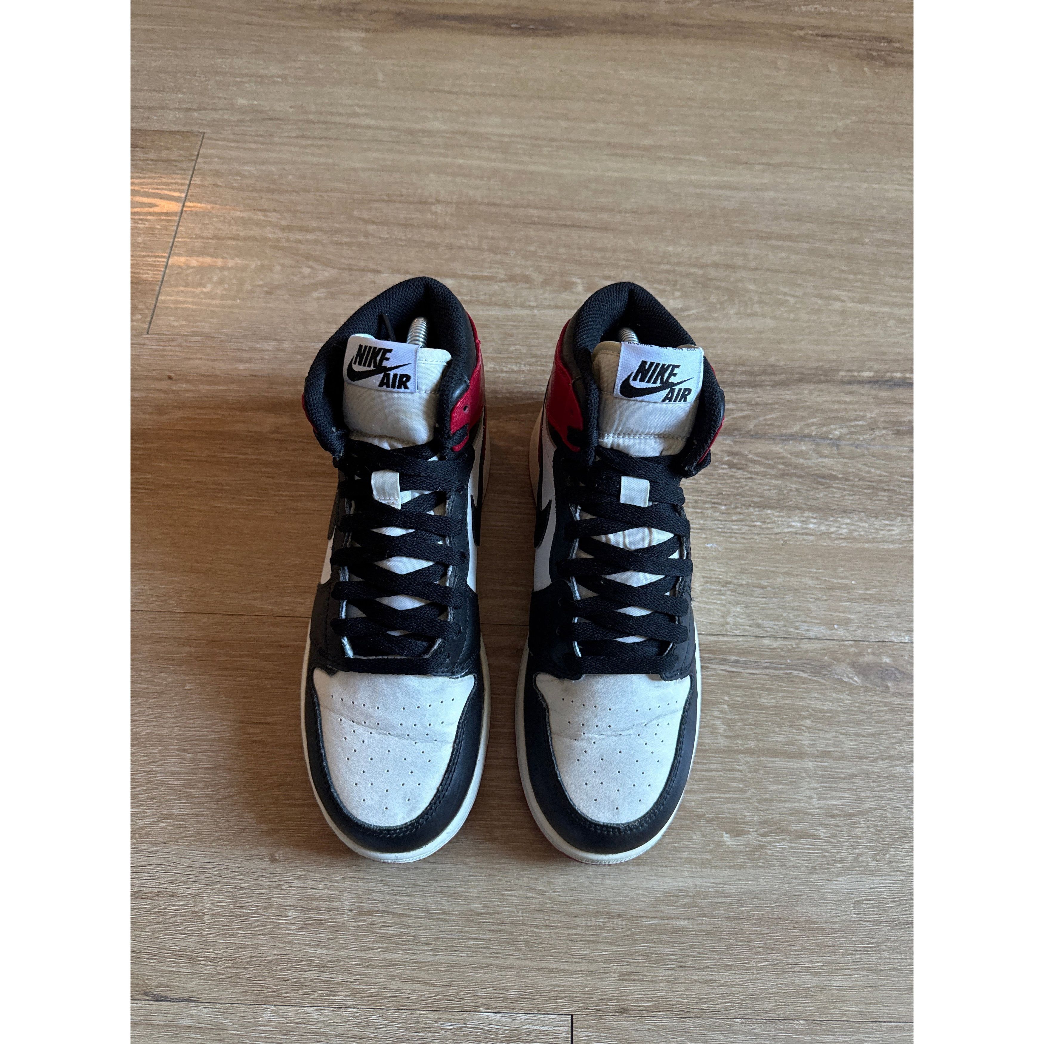 Jordan Brand Jordan Retro 1 Black Toe 2013 Size US 5.5 / EU 38 - 4 Thumbnail