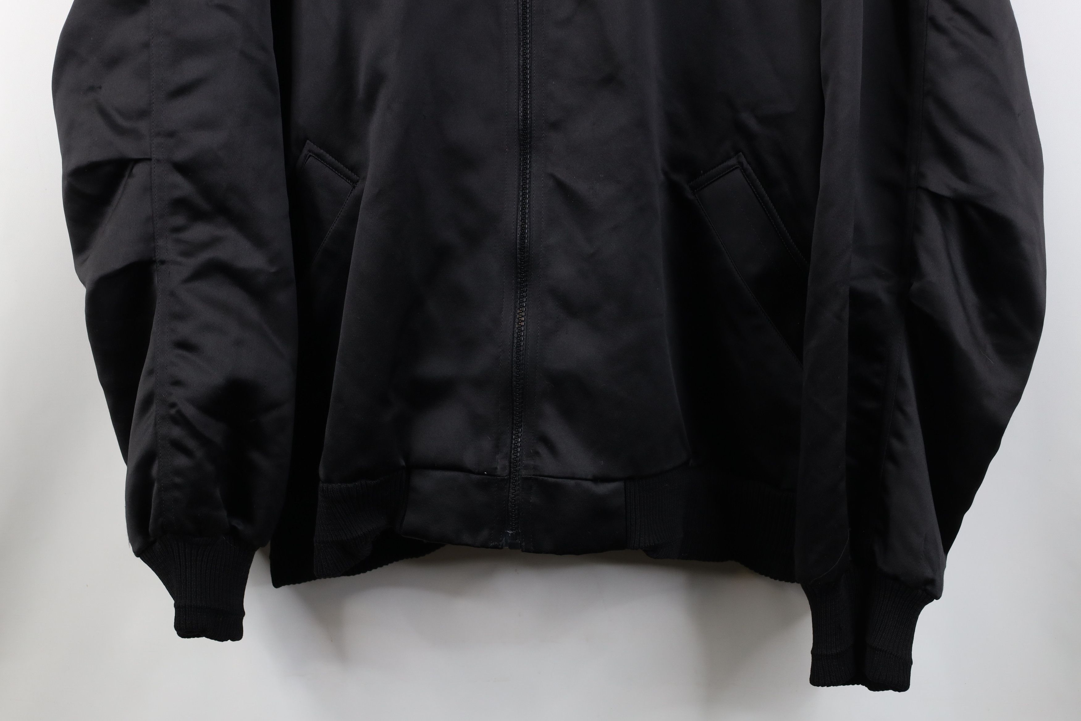 Nike Vintage 90s Nike Racing Team James Satin Bomber Jacket Black Size US L / EU 52-54 / 3 - 3 Thumbnail