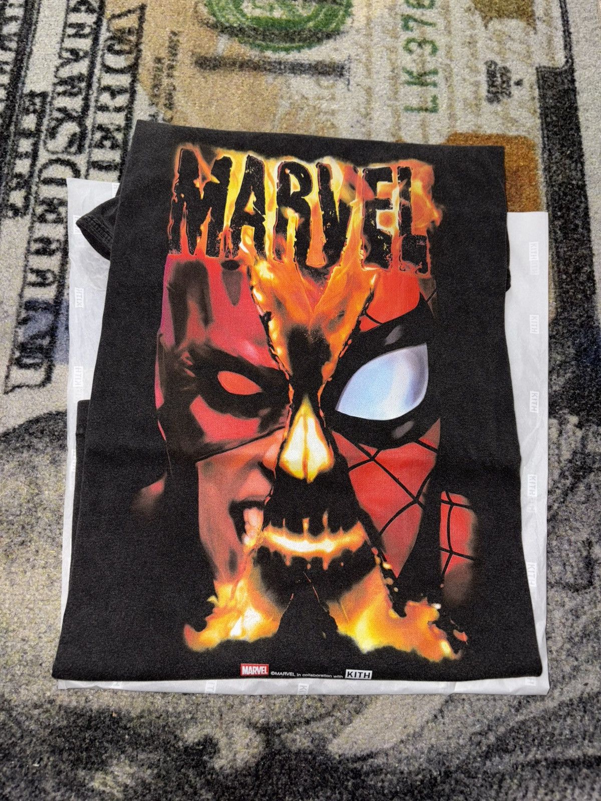 Kith × Marvel Comics KITH X MARVELS VINTAGE TEE - BLACK Size US L / EU 52-54 / 3 - 1 Thumbnail