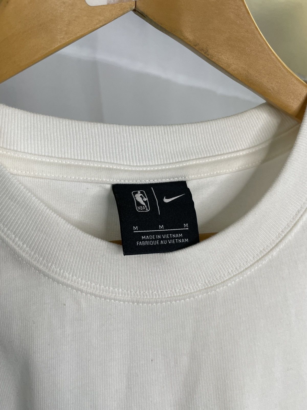 Kith Kith x NBA x Nike Size US M / EU 48-50 / 2 - 2 Thumbnail