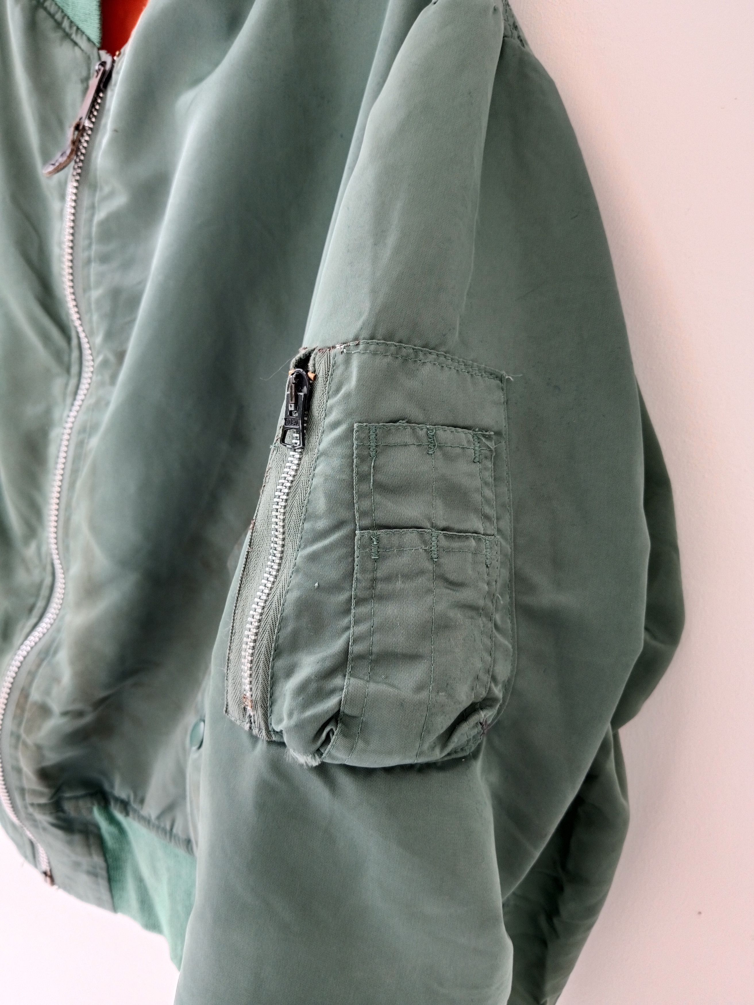 Vintage Vintage MA-1 Thrashed Flyers Reversible Jackets Made in Usa Size US L / EU 52-54 / 3 - 7 Thumbnail
