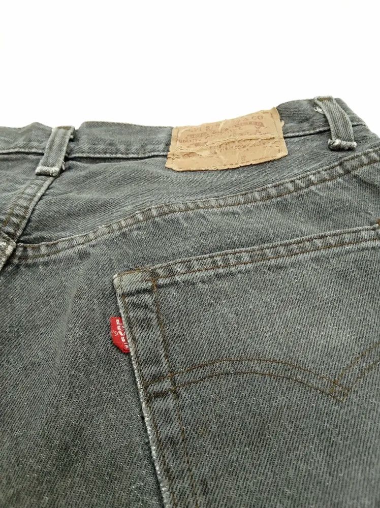 Levi's 80s Vintage Levi's 501 Made In USA Distressed Jeans 32x30 Size US 32 / EU 48 - 3 Thumbnail