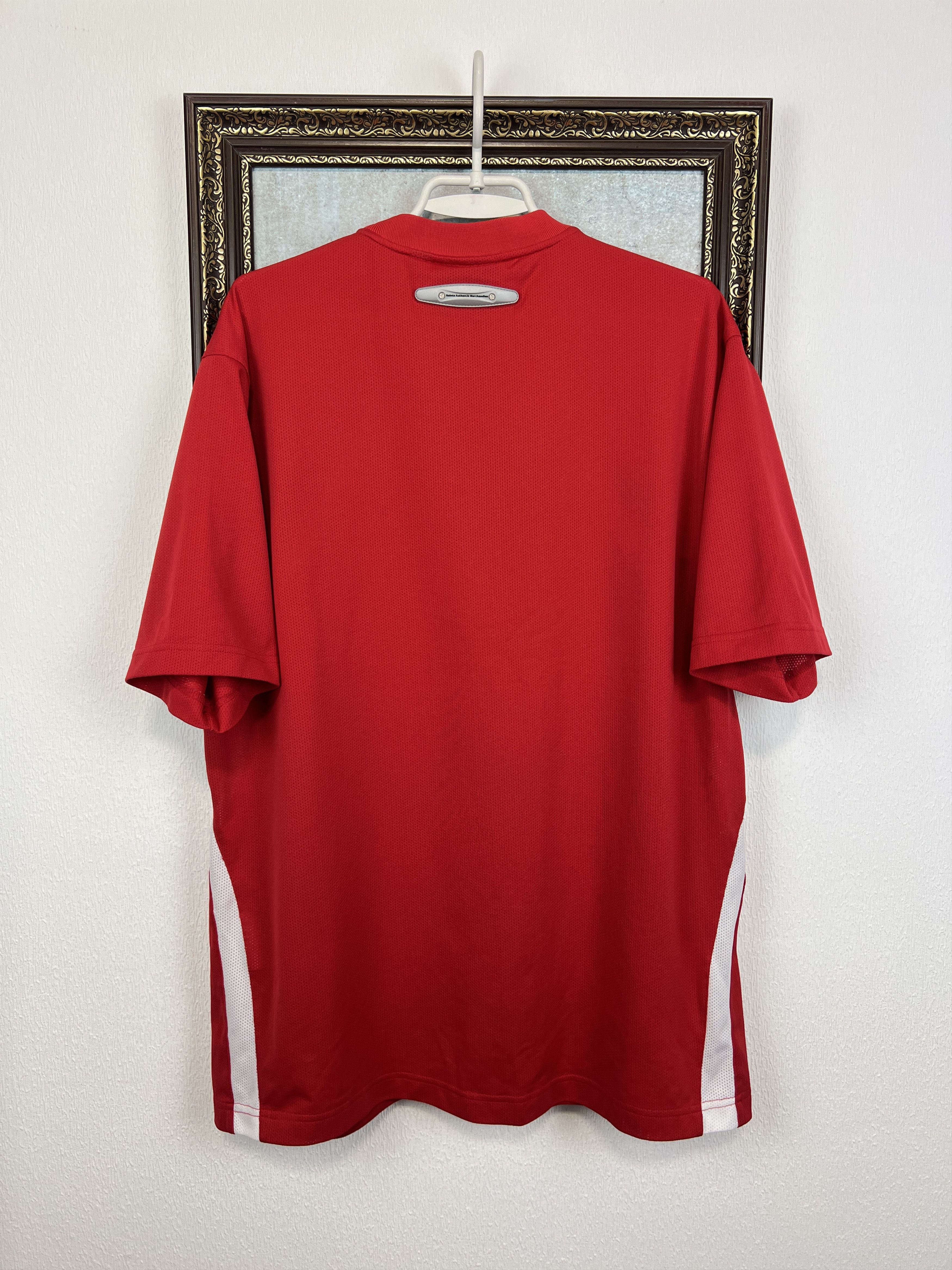 Vintage 2000's Southampton Football Train Shirt Soccer Jersey Trikot Size US XL / EU 56 / 4 - 8 Thumbnail