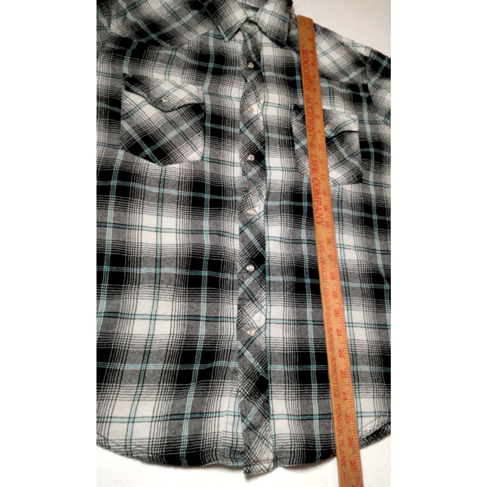 Wrangler VINTAGE Wrangler Wrancher Shirt Men Medium Western Wear Flannel Black Plaid Snap Button-Up Long Sleeve Cowboy 90s Mens Regular Size US M / EU 48-50 / 2 - 7 Thumbnail
