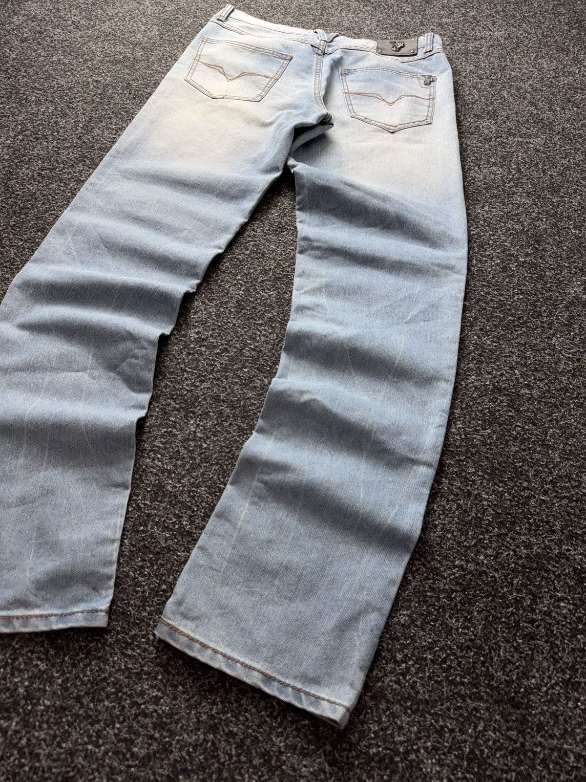 Versace Jeans Couture Luxury 00s Versace Jeans Slim Fit Light Wash Denim Jeans Size US 31 - 10 Thumbnail