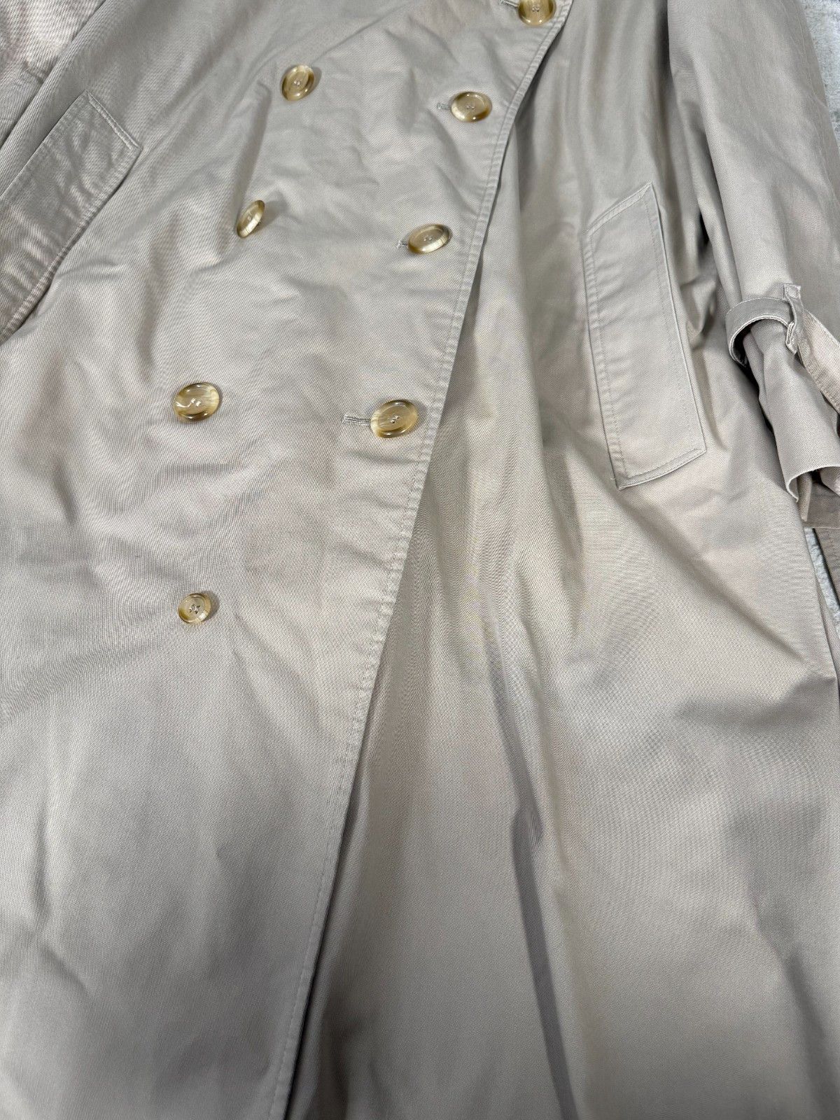 Burberry Vintage Burberry London Checkered Linning Beige Trench Coat Size US M / EU 48-50 / 2 - 5 Thumbnail