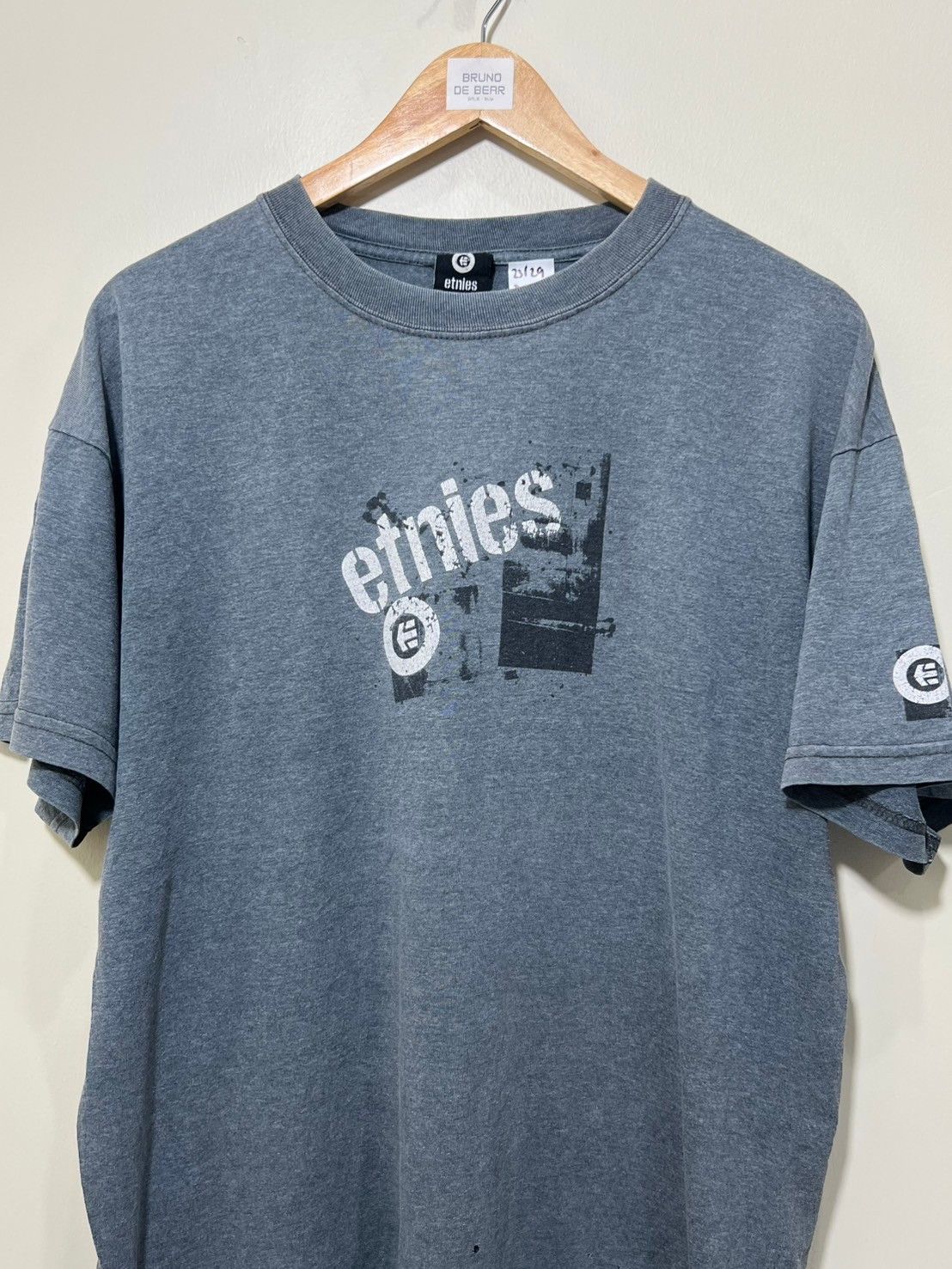 Etnies × Vintage Vintage Etnies skateboards shirt bnz01 Size US L / EU 52-54 / 3 - 3 Thumbnail