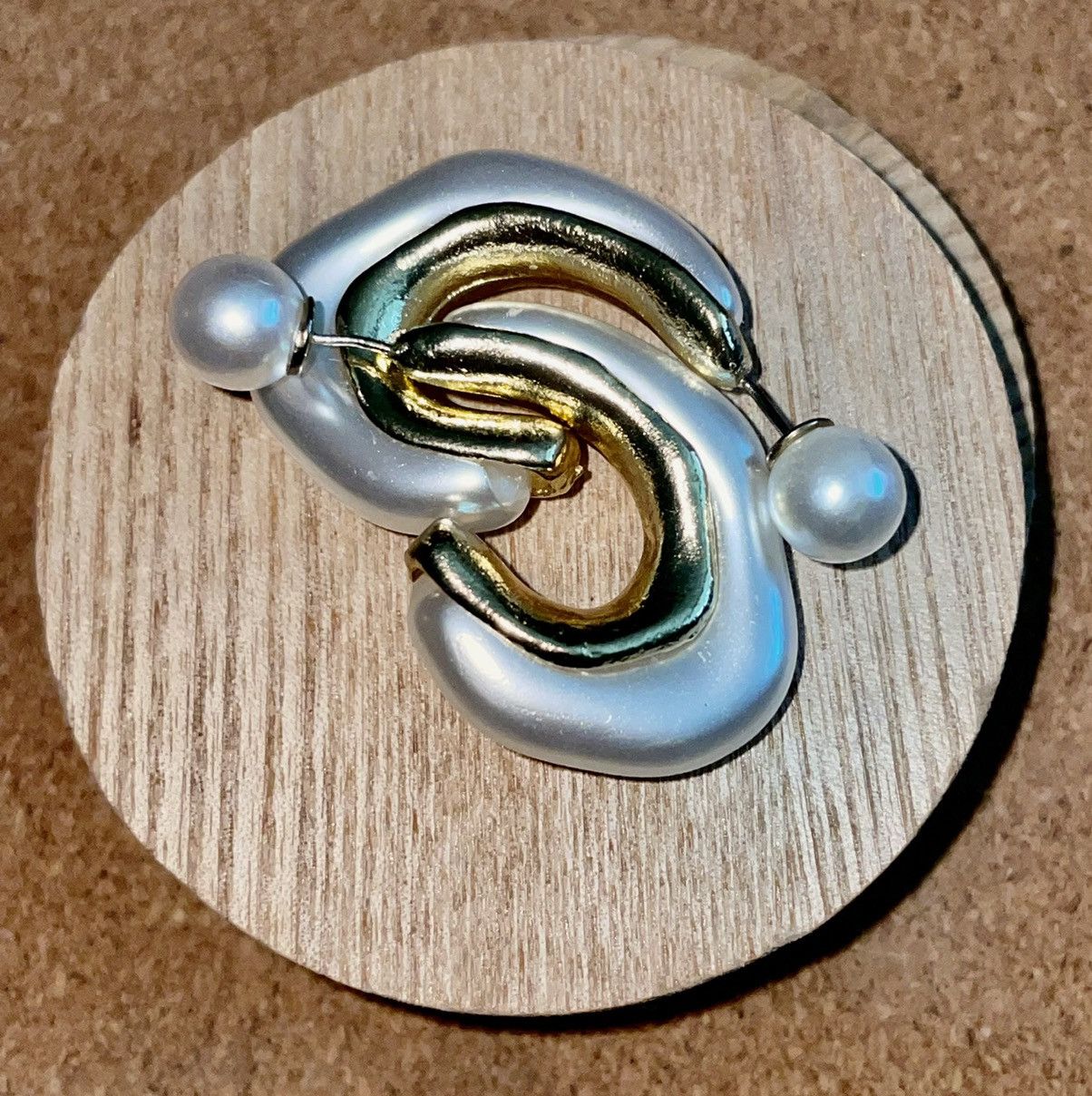 Vintage Abstract Pearl Hoop Earrings by Inahur Size ONE SIZE - 1 Thumbnail
