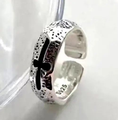 High Sport × Japanese Brand × Ring Of Fire Vintage Goth 925 Silver Cross Ring Size ONE SIZE - 1 Thumbnail