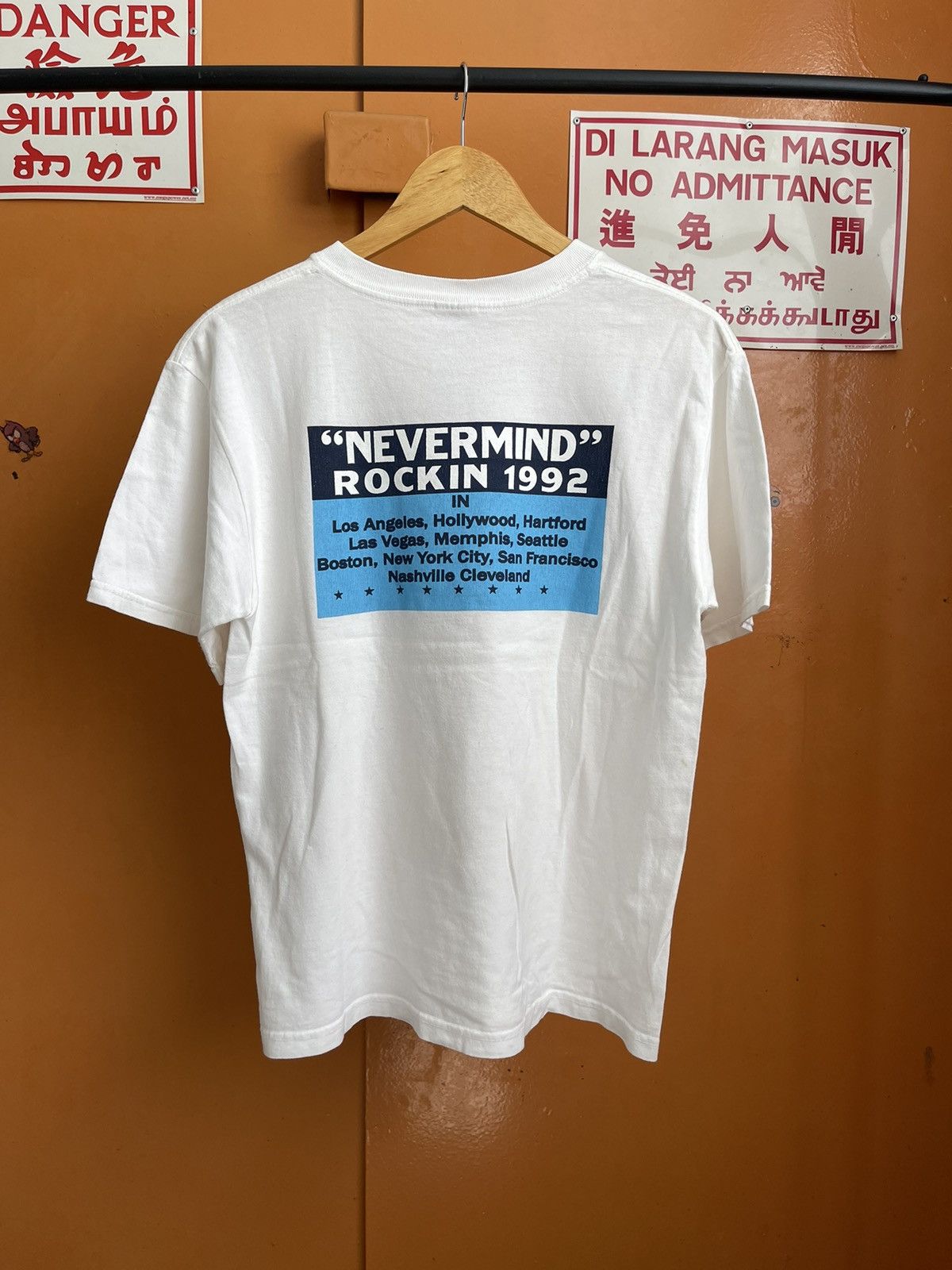 Band Tees × Vintage 1992 Vintage Nirvana Smell Like Teen Spirit Nevermind Tour Size US M / EU 48-50 / 2 - 2 Thumbnail