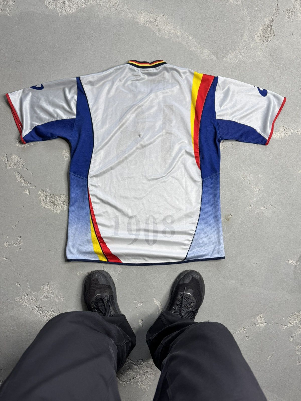 Asics Asics Lecce Serie A Italy Home Jersey Vintage Tee Size US L / EU 52-54 / 3 - 2 Thumbnail