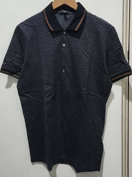Gucci Gucci Monogram Diamond Patter Collar Polo T-Shirt Size US M / EU 48-50 / 2 - 1 Thumbnail