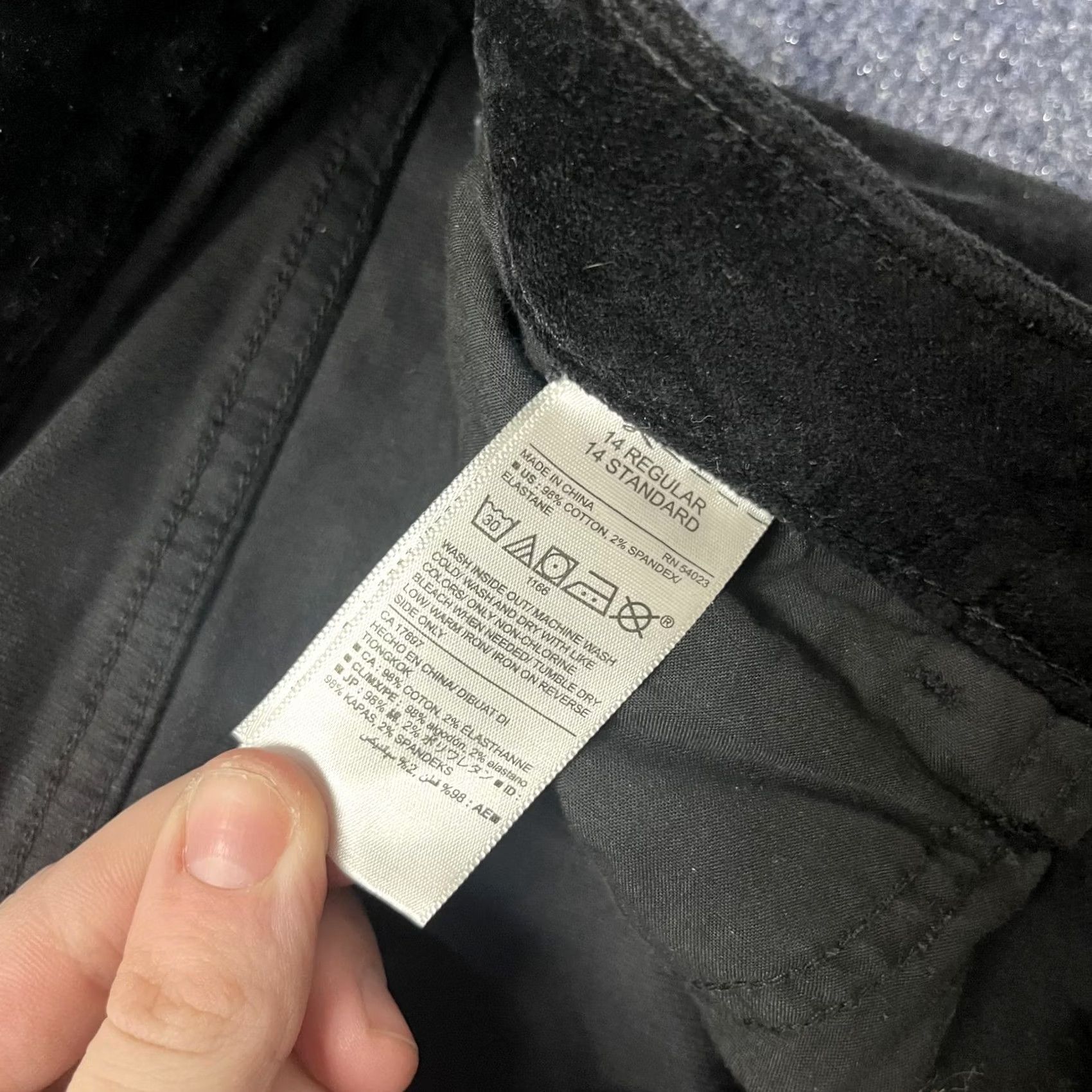 Old Navy Old Navy Rockstar Pants Womens 14 Black Corduroy Skinny Mid Rise Stretch Jegging Pants Women's Casual 14 Regular Black Corduroy Skinny Jegging T85 Size 36" / US 14 / IT 50 - 4 Thumbnail
