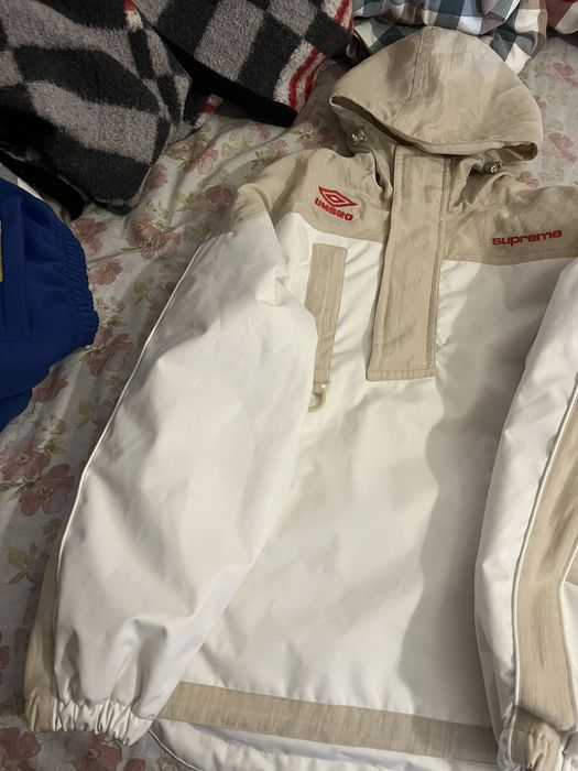 Supreme Supreme x Umbro Hooded Anorak White/Tan SS23 | Grailed