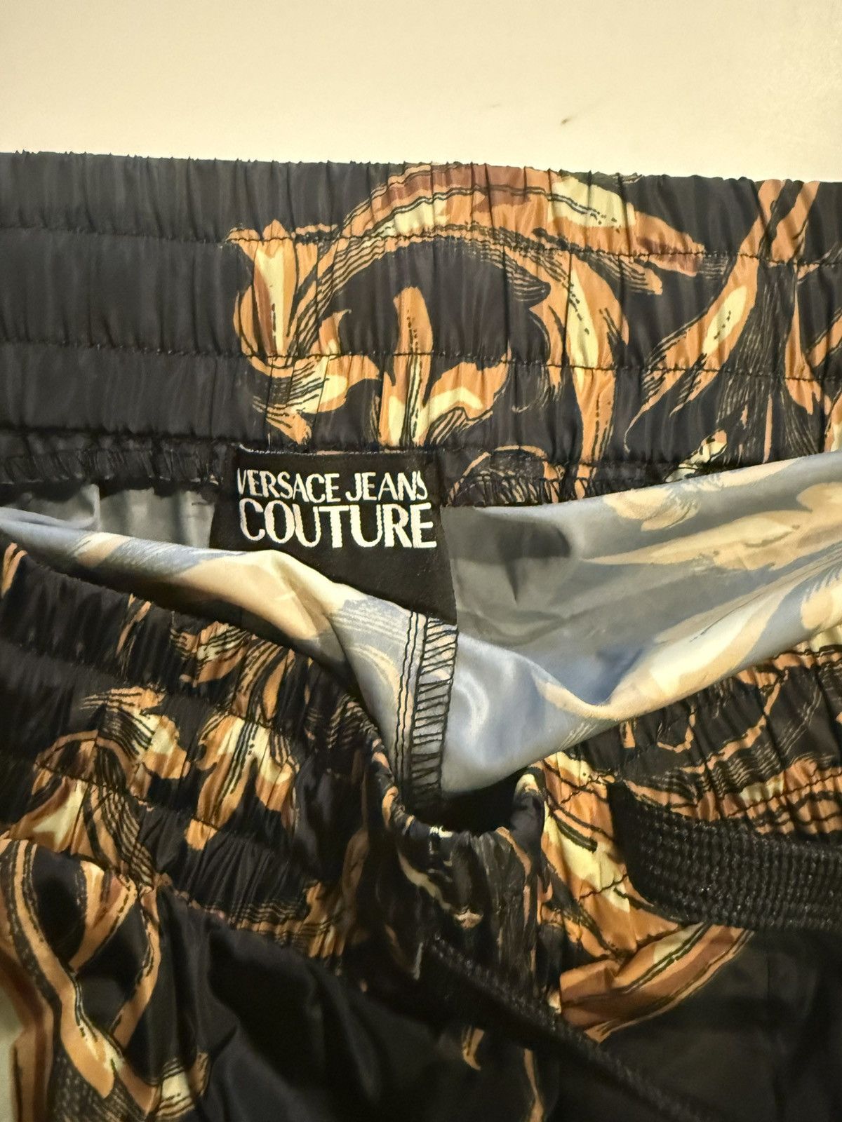 Versace Jeans Couture Versace Jeans Couture Shorts Size US 34 / EU 50 - 2 Thumbnail