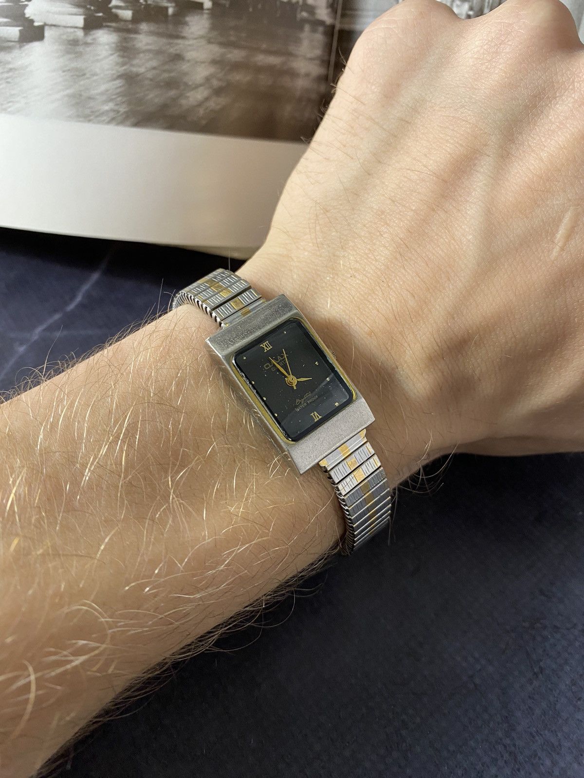 Japanese Brand Vintage Omax Quartz Watch - Elegant Style! Size ONE SIZE - 4 Thumbnail