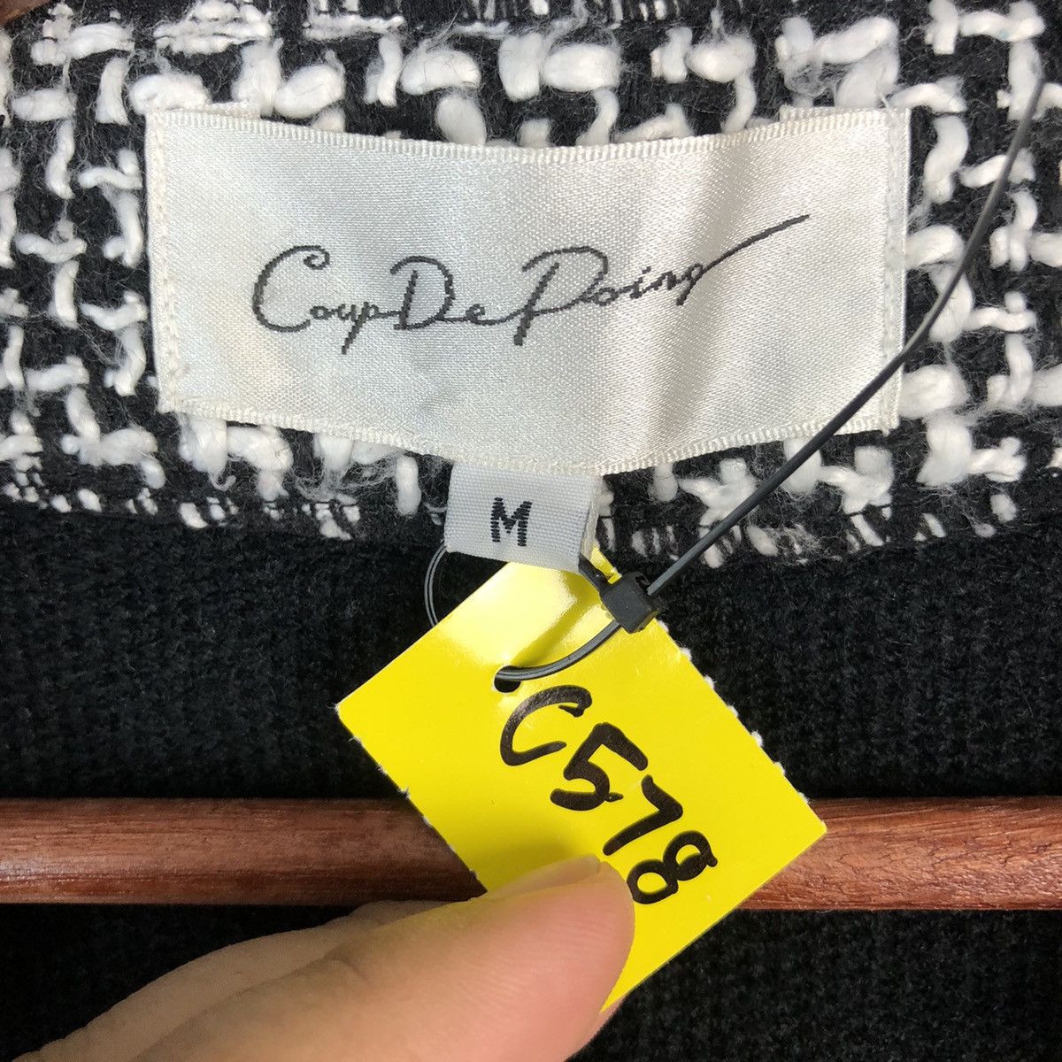 DL Coup De Poing Black Cardigan Knitwear #C578
