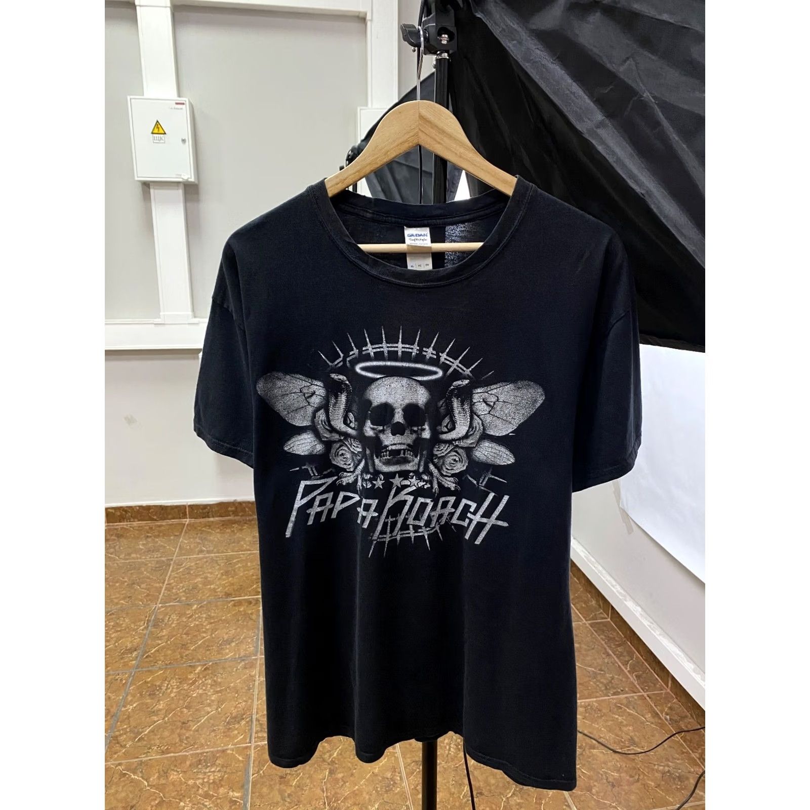 Gildan VINTAGE Papa Roach T-Shirt XL Black Retro 2000 Y2K Mens Shirt XL Black Size US XL / EU 56 / 4 - 2 Thumbnail