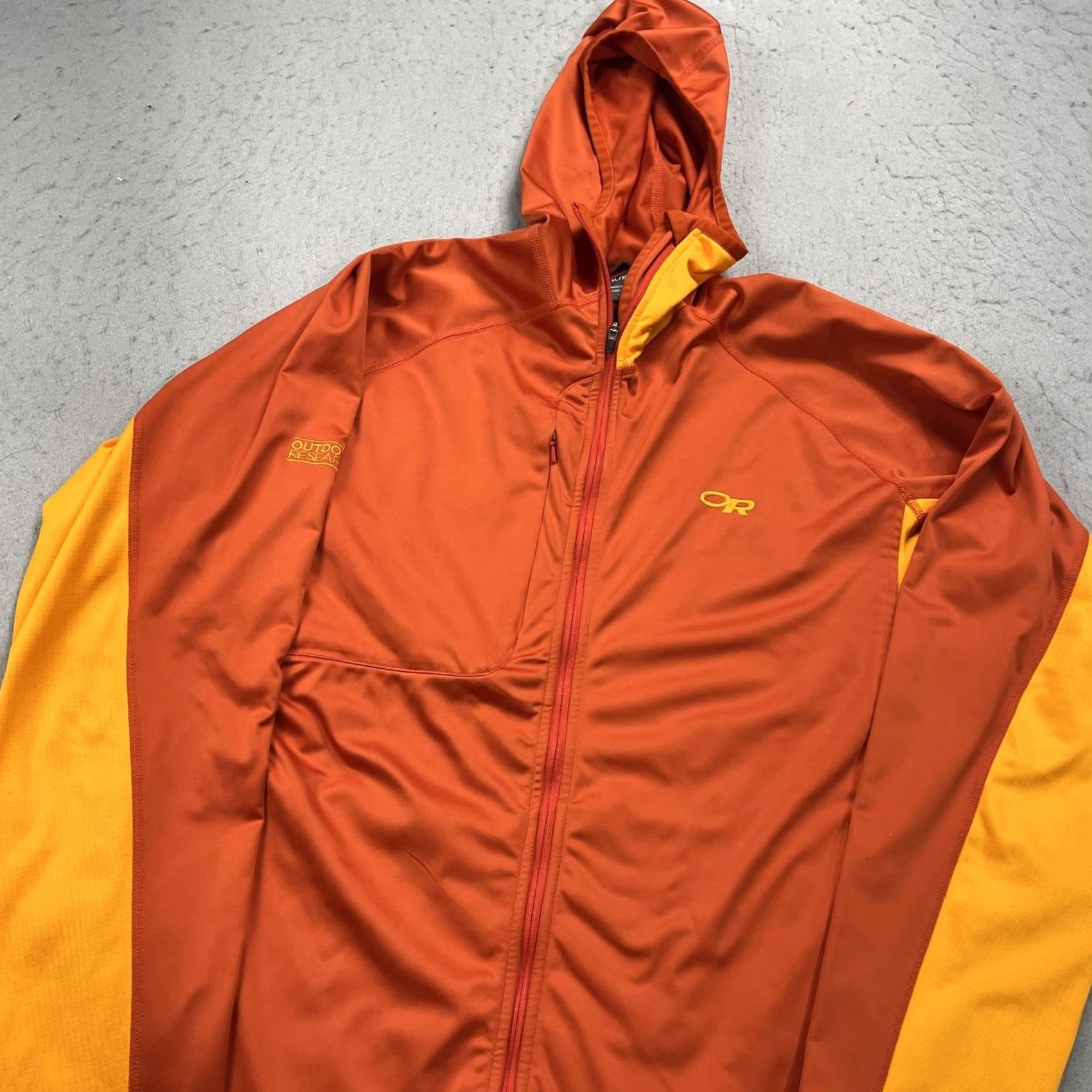 Outdoor Research VINTAGE Outdoor Research Centrifuge Jacket Womens? Mens? - Wait, original is Mens XL Orange Centrifuge Hooded Softshell Full Zip Size US XL / EU 56 / 4 - 3 Thumbnail