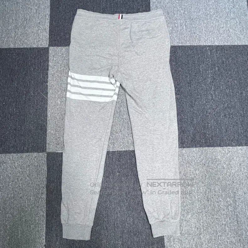 Thom Browne Thom Browne size 2 Gray classic pants Size US 40 / EU 56 - 2 Thumbnail